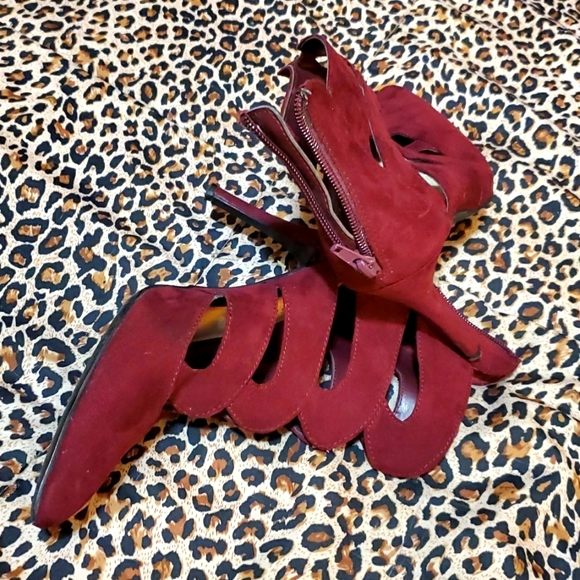 Nine West heels - Picture 7 of 11